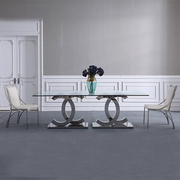 China Metal Base Dining Table Glass Top Supplier