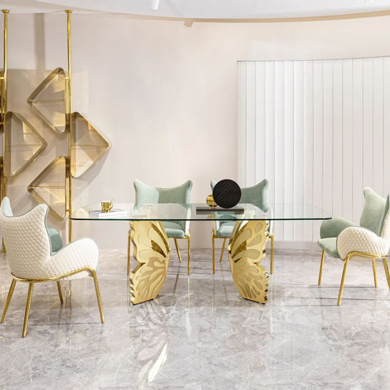 Enter the world of light luxury table