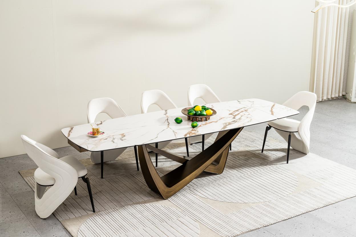 Extendable Dining Table
