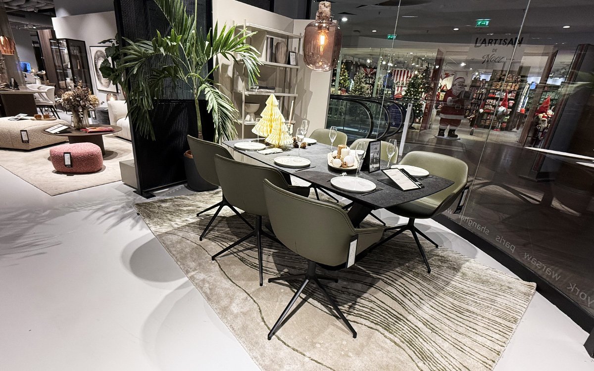 Canada Store dining furniture showroom